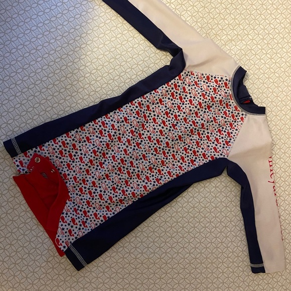 Vineyard Vines Other - Vineyard Vines Unisex 12mt fullpiece rashguard 🐳